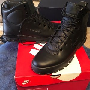 nike air nevist 6 acg mens boots